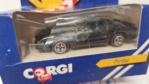 Corgi  Pontiac Firebird      boite et bulle abimées (NP27)