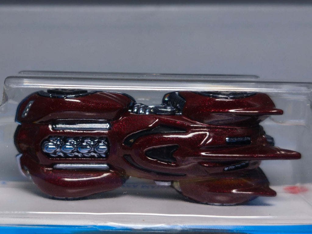 Hot Wheels Batmobile   2022-032 (NP17)