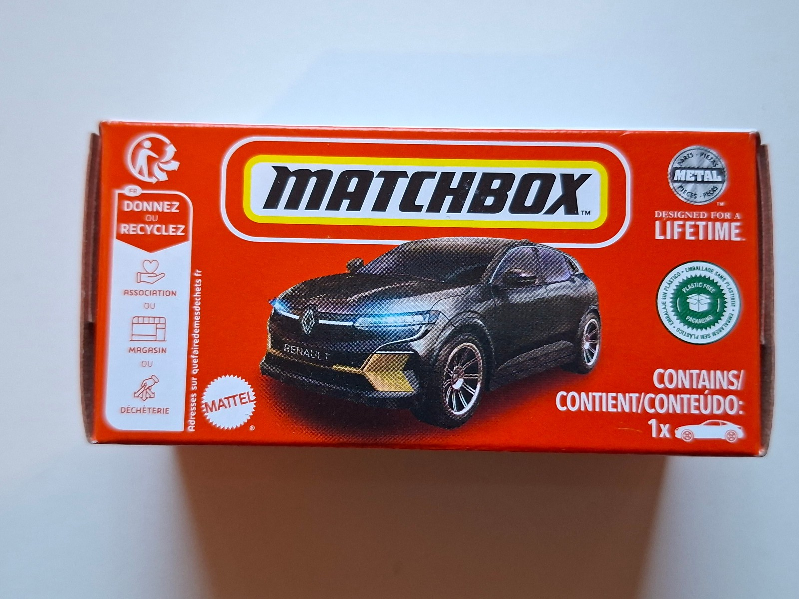 Matchbox 2022 Renault Megane  82/100 (NP45)
