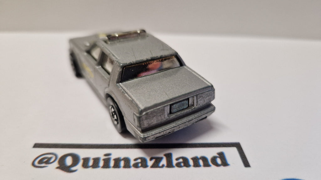 Hot wheels  1986 flipouts  Fliproarin security patrol   (A02)