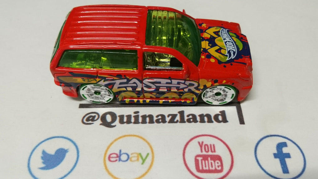 Hot Wheels Boom Box 2014 Happy Easter   (a14)
