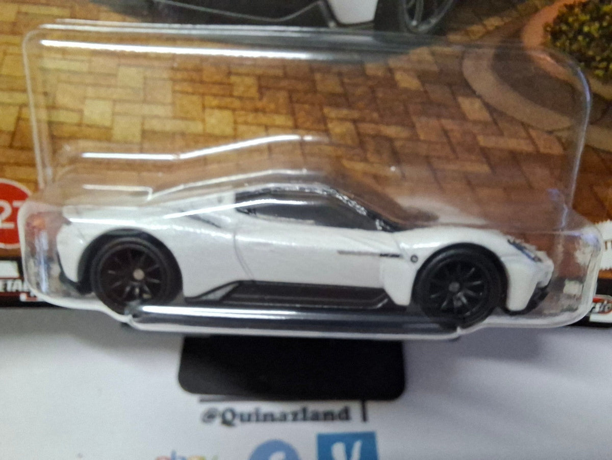 Hot Wheels Set 2025 Boulevard Mix C Toyota Mercedes Ford  Lot de 5 (NG07)