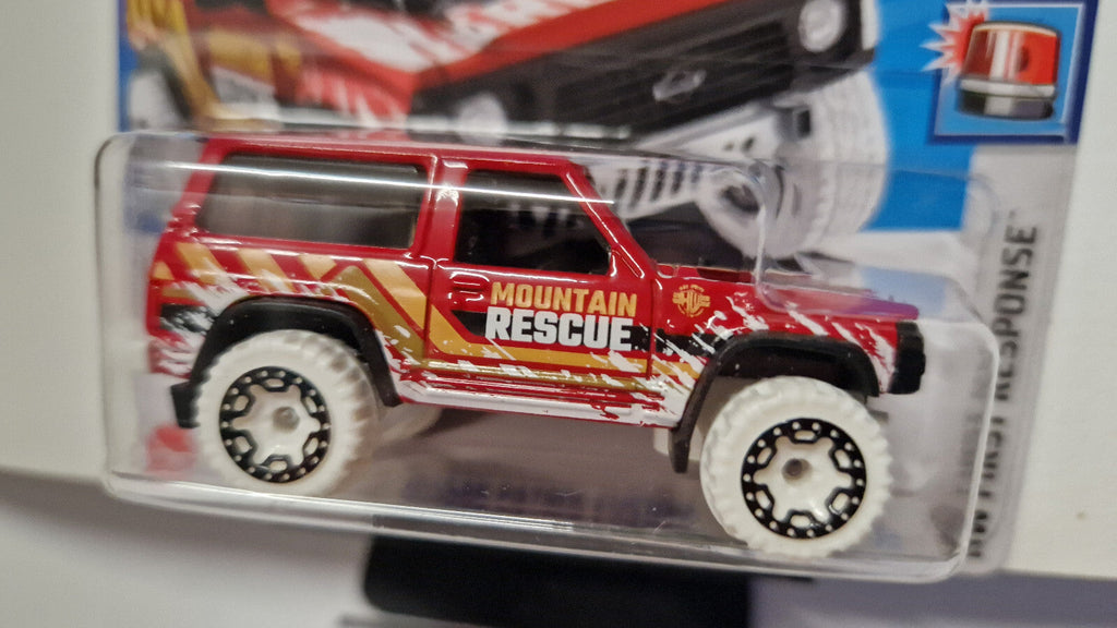 Hot Wheels Nissan patrol custom 2024-034 (NP26)
