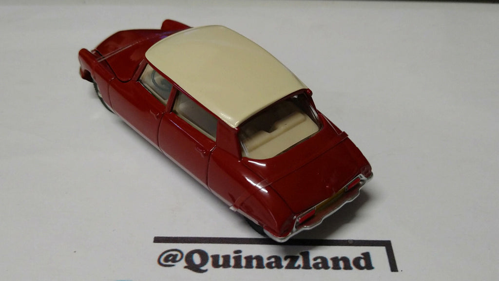 Dinky Toys Citroën DS 19 1/43 (NG54)