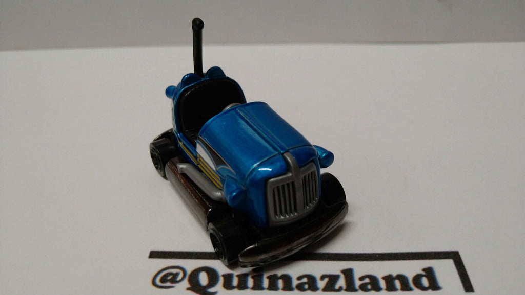 Hot Wheels Bump around 2013-145  (A12)