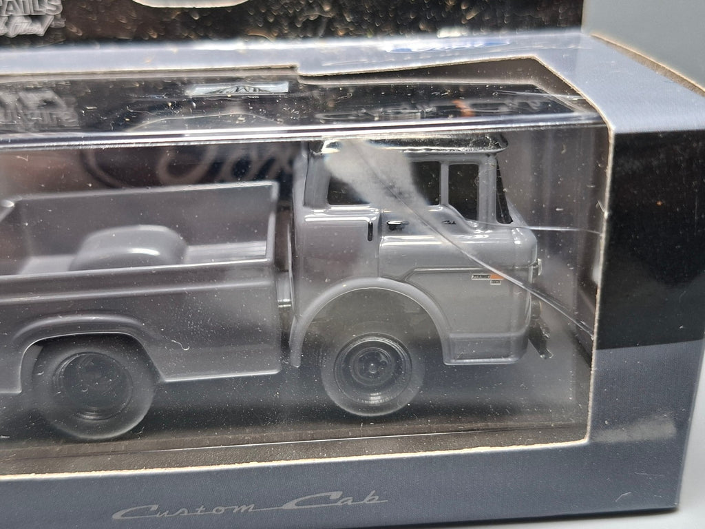 M2 Machines Details 1970 Ford C-600  (CP20)