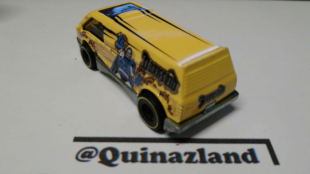 Hot Wheels Dream Van XGW 2012    (A29)