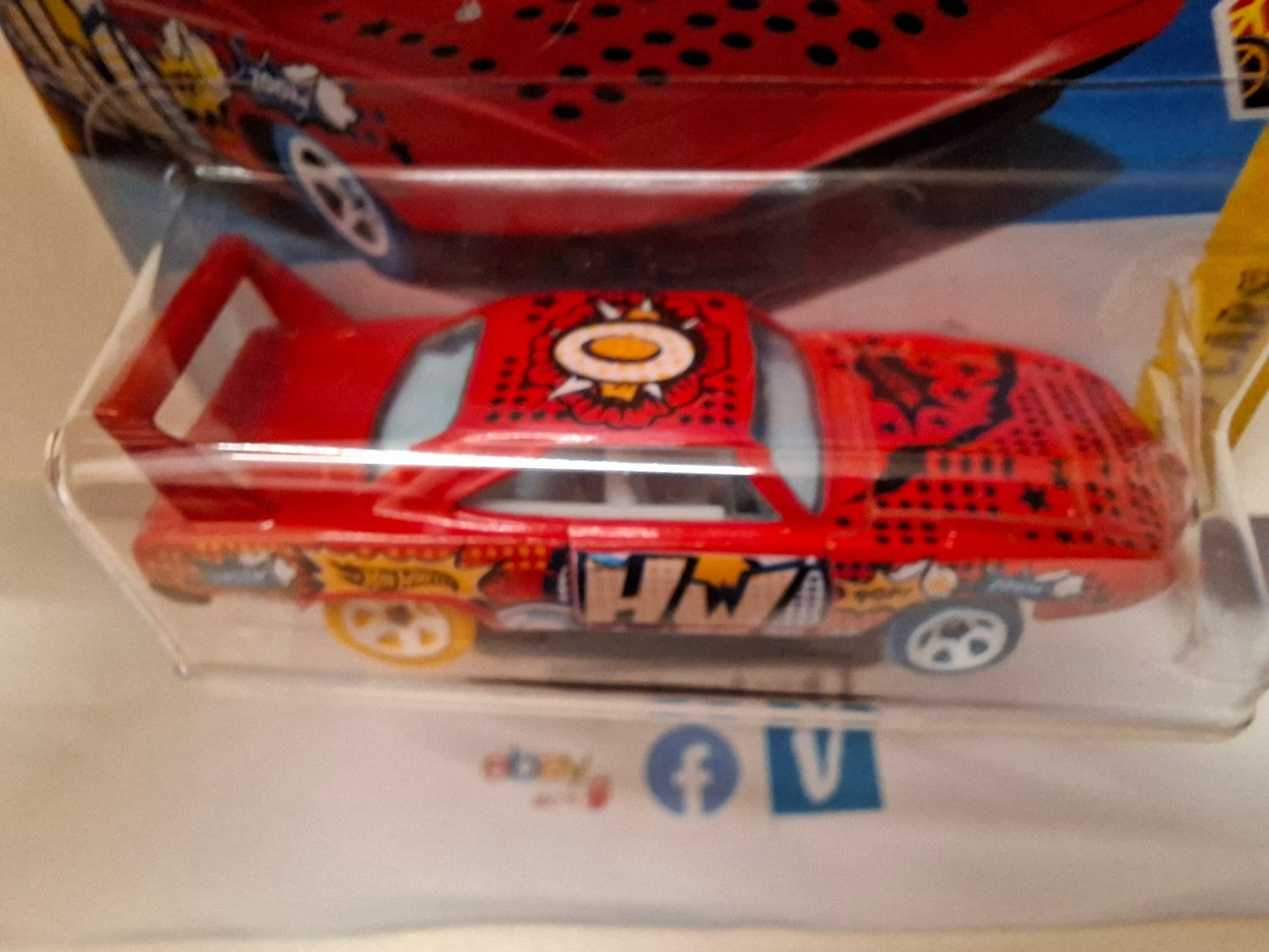 Hot Wheels '70 Plymouth superbird  2025-087 (NP06)