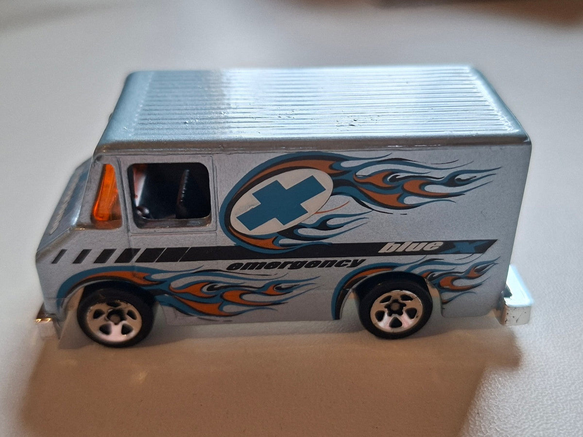 Hot Wheels 2001 multipack Delivery Van     (DV013)