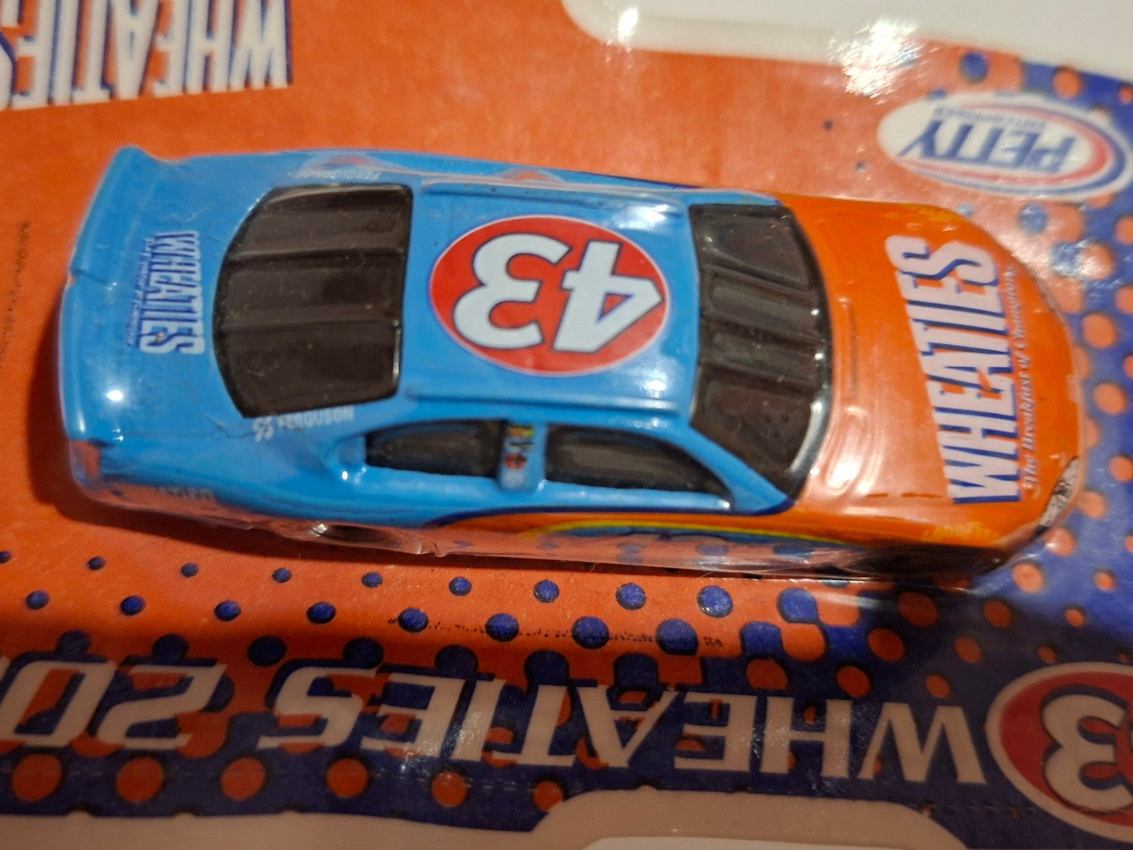 2000 promo wheaties  Dodge R/T petty team  (NP31)