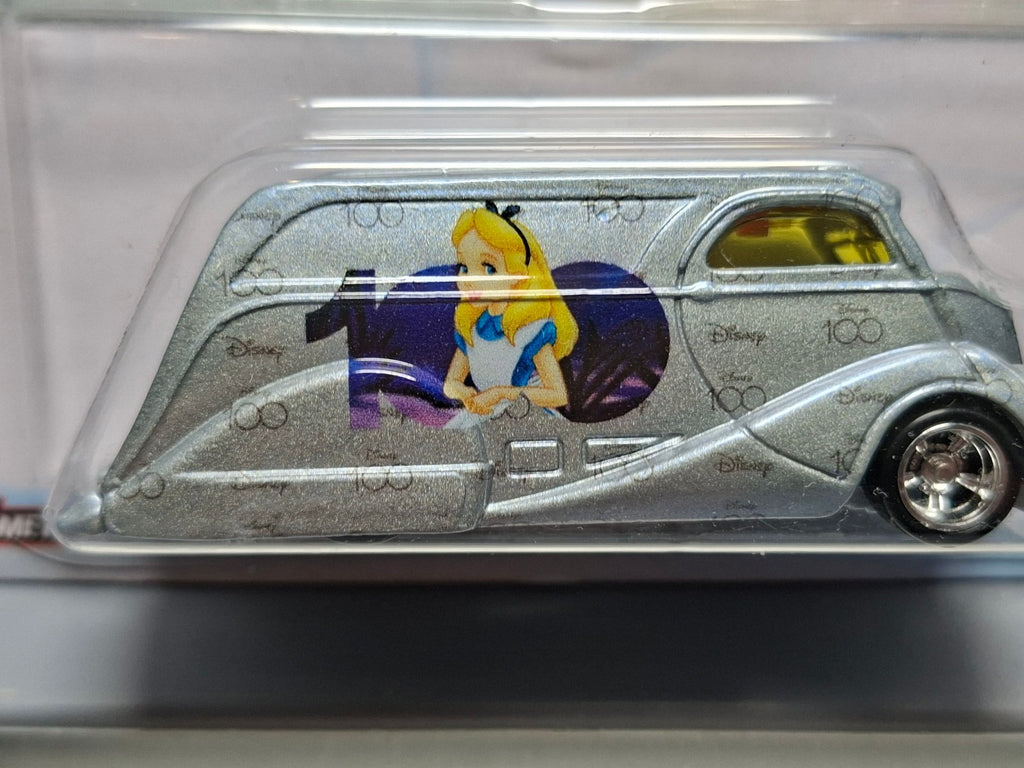 Hot Wheels 2023 Disney 100th anniversary  Deco delivery   (NG52)