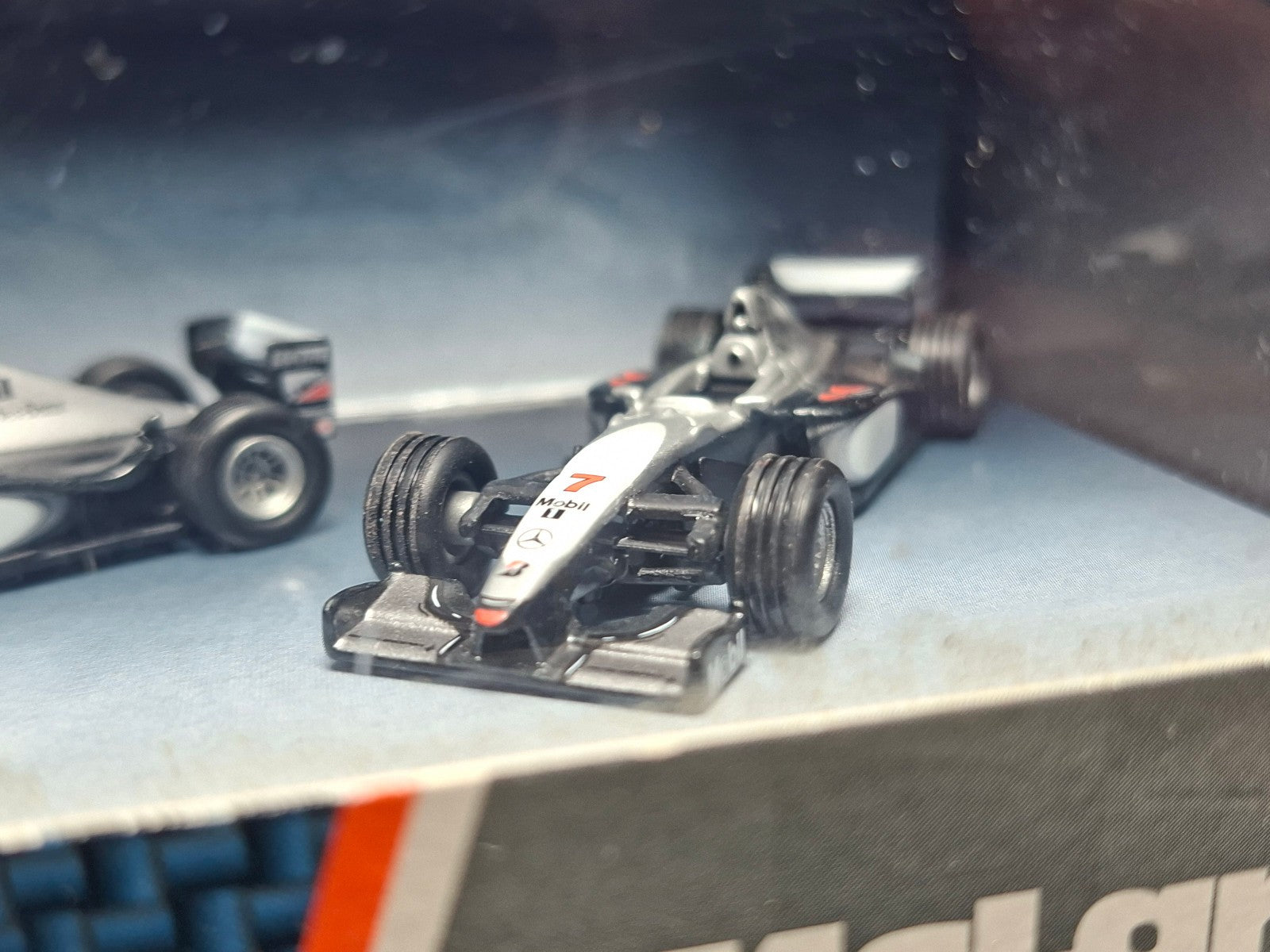 Hot Wheels 1999 world champions McLaren Mercedes MP4/13 (NG63)