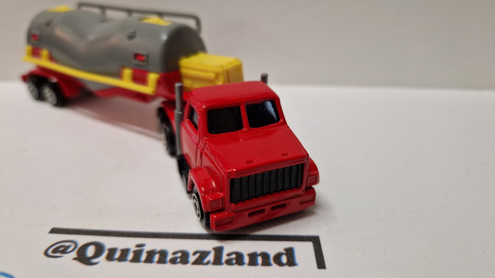 Majorette 1997 série 300 GMC brigadier citerne rouge    (CP04)