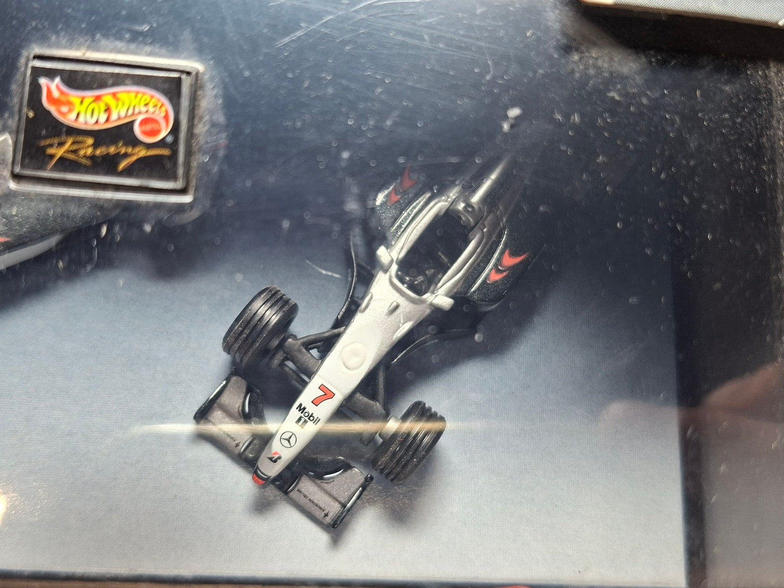 Hot Wheels 1999 world champions McLaren Mercedes MP4/13 (NG63)