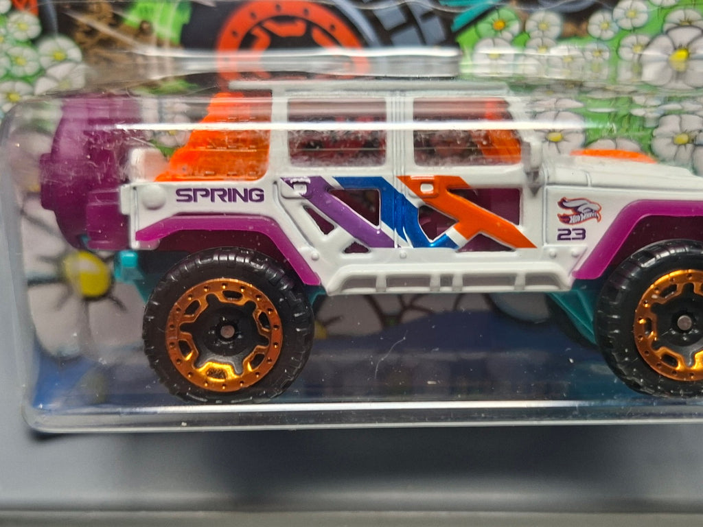 Hot Wheels 2023 spring easter exclusive Kroger 17 jeep wrangler   (CP20)