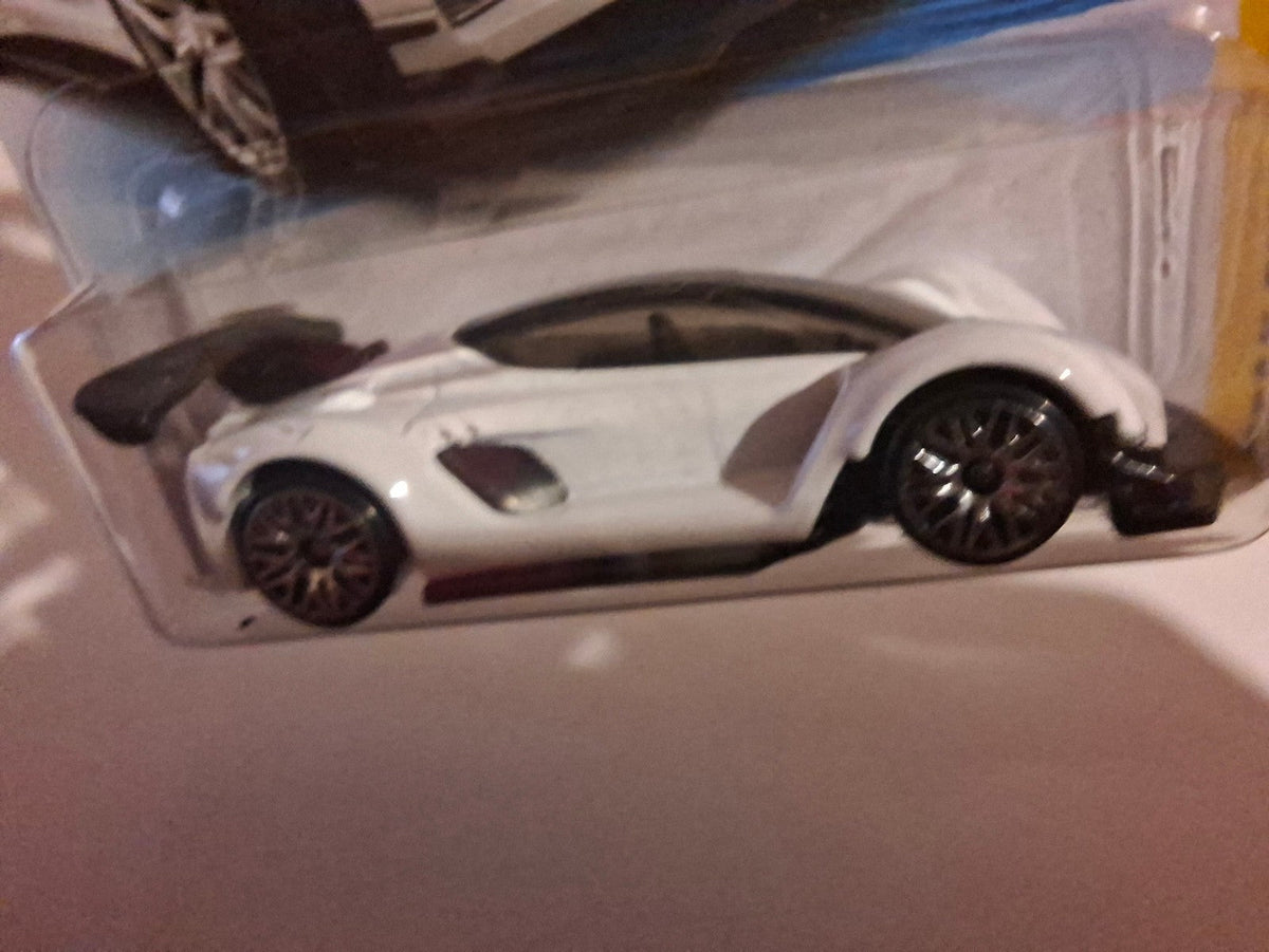 Hot Wheels Czinger 21c   2025-192 (NP01)