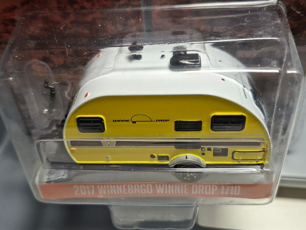 Greenlight Hitched Homes 2017 Winnebago Winnie Drop 1710 (NG32)