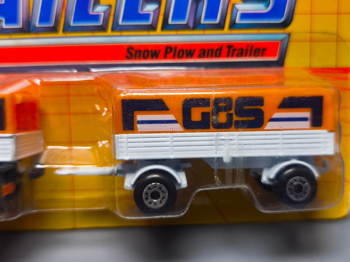 Matchbox Trailers Mercedes-Benz Unimog snow plow and trailer  (CT04)