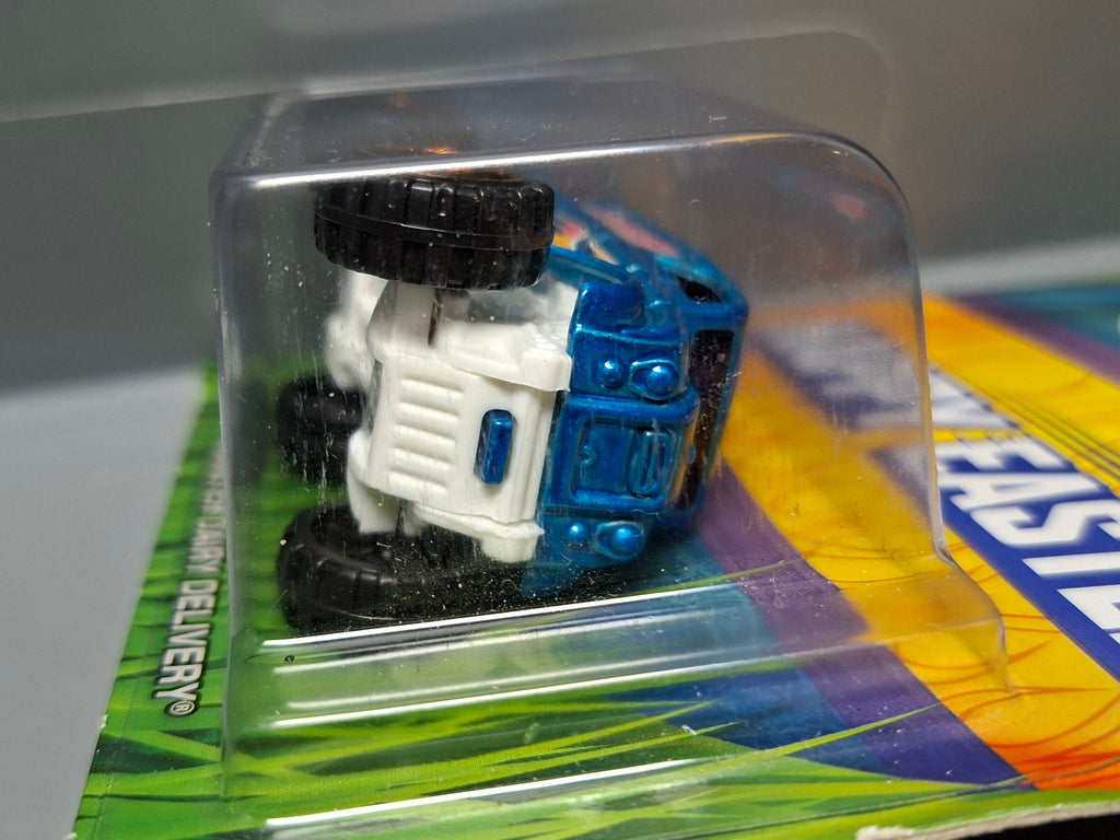 Hot Wheels  2016 happy easter exclusive Walmart  Monster dairy delivery (NP11)