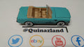 Hot Wheels 65 Ford Mustang Convertible 1987 intèrieur beige  (A07)