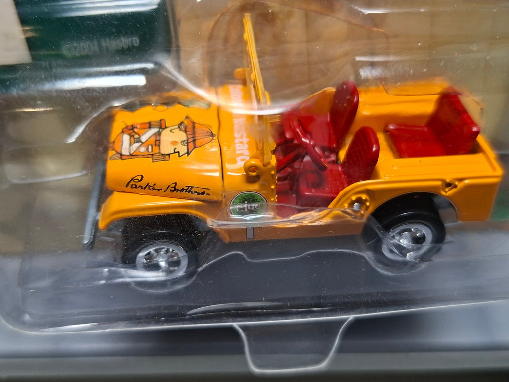 Johnny Lightning 2004 cluedo  Colonel mustard jeep CJ-5   (NG66)