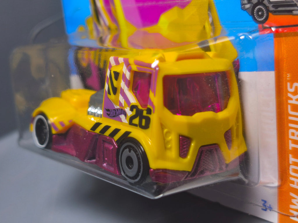 Hot Wheels Rennen rig 2022- 127  (NP20)