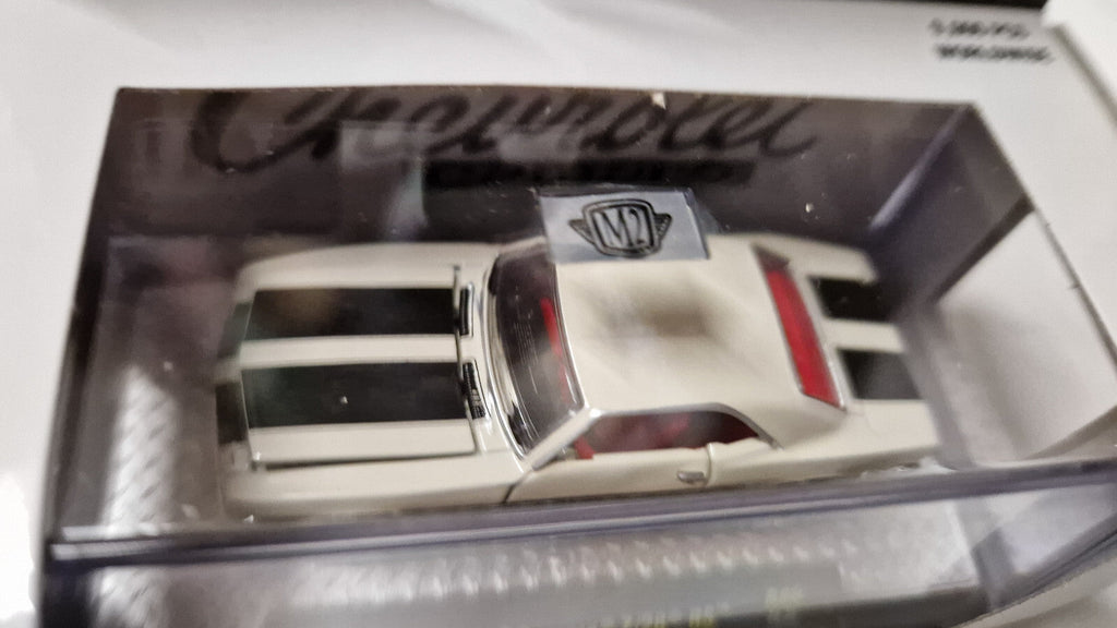 M2 Machines Auto-Thentics Release 85 1968 Chevrolet Camaro Z28 (CP09)