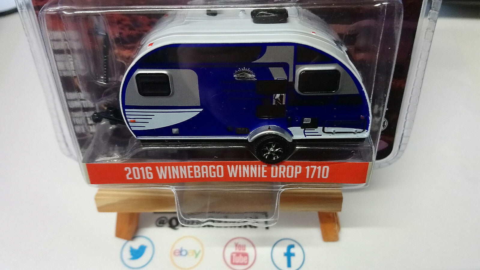Greenlight Hitched Homes 2016 Winnebago Winnie Drop 1710 (NG23)