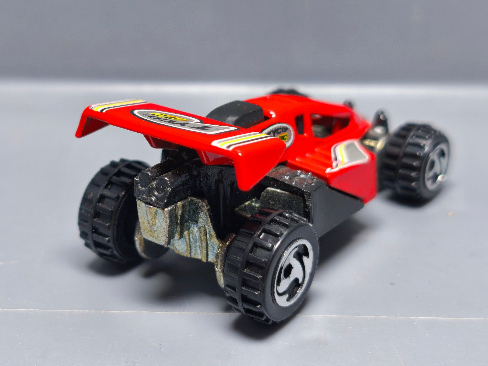 Hot Wheels  Shock factor 1999 timeless toys  (A11)