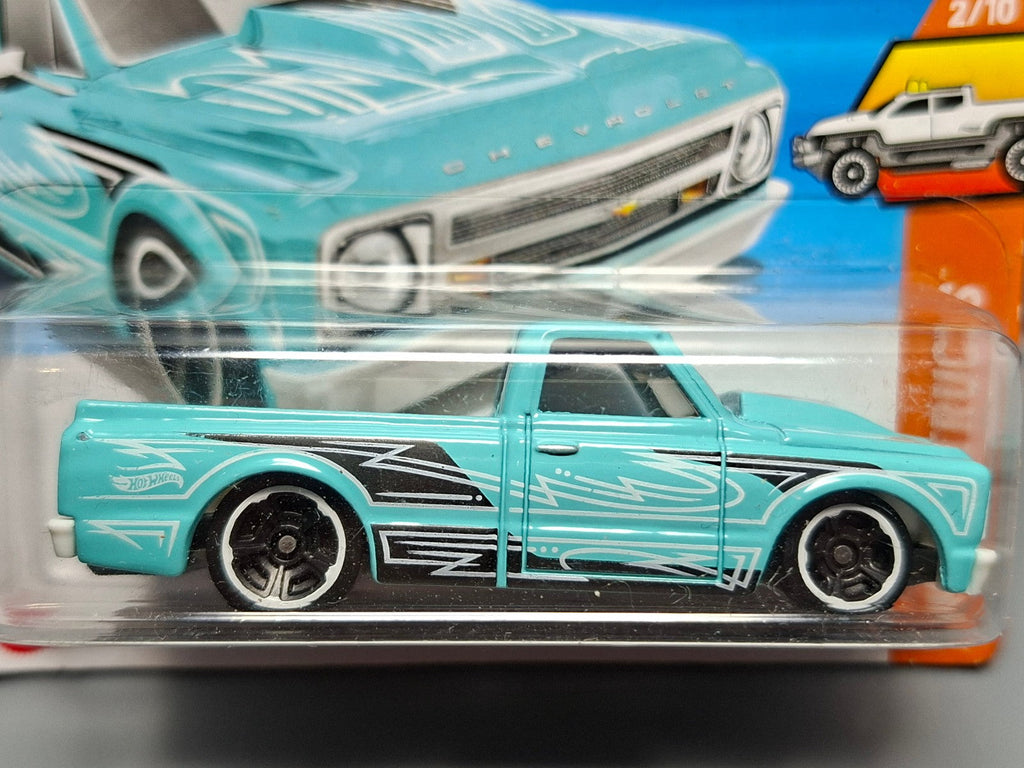 Hot Wheels '67 Chevy C10 2025-021 (CP04)