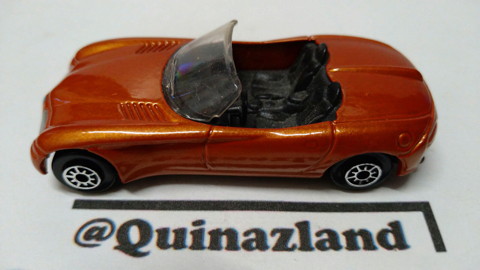 Maisto 1998 dodge concept vehicle  (A25)
