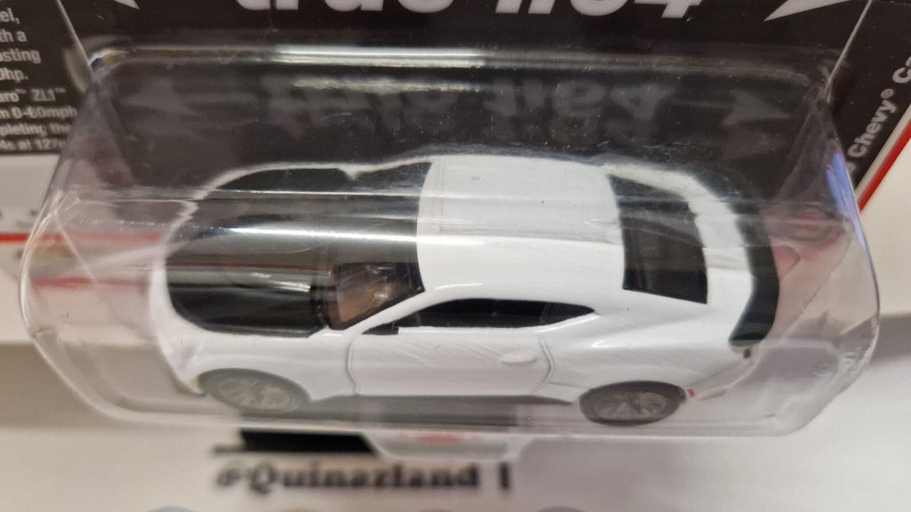 Auto World Modern Muscle 2019 Chevrolet Camaro ZL1, gloss white (NG47)