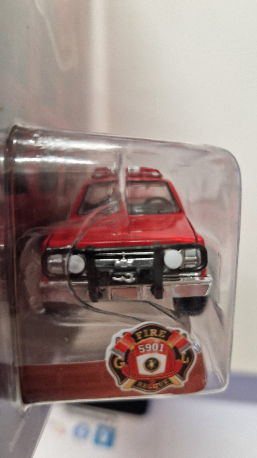 Greenlight Fire & Rescue  1986 Chevrolet C20 Custom Deluxe Chase (NG32)