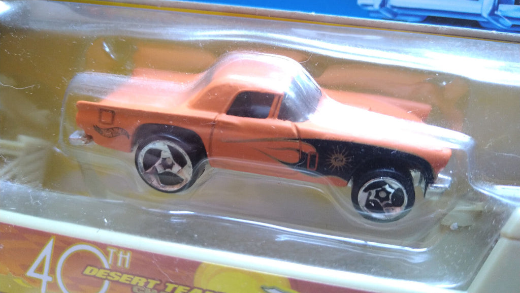 Hot Wheels 2002 pavement pounders  57 t-bird treasure hunt  (CT07)