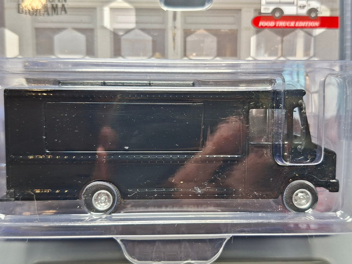 American Diorama 1/64 Food Truck – Black (CT07)