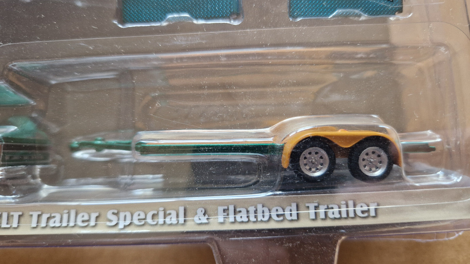 Greenlight Hitch & Tow 1976 Ford F-150 Ranger XLT Trailer Special Chase (C1)