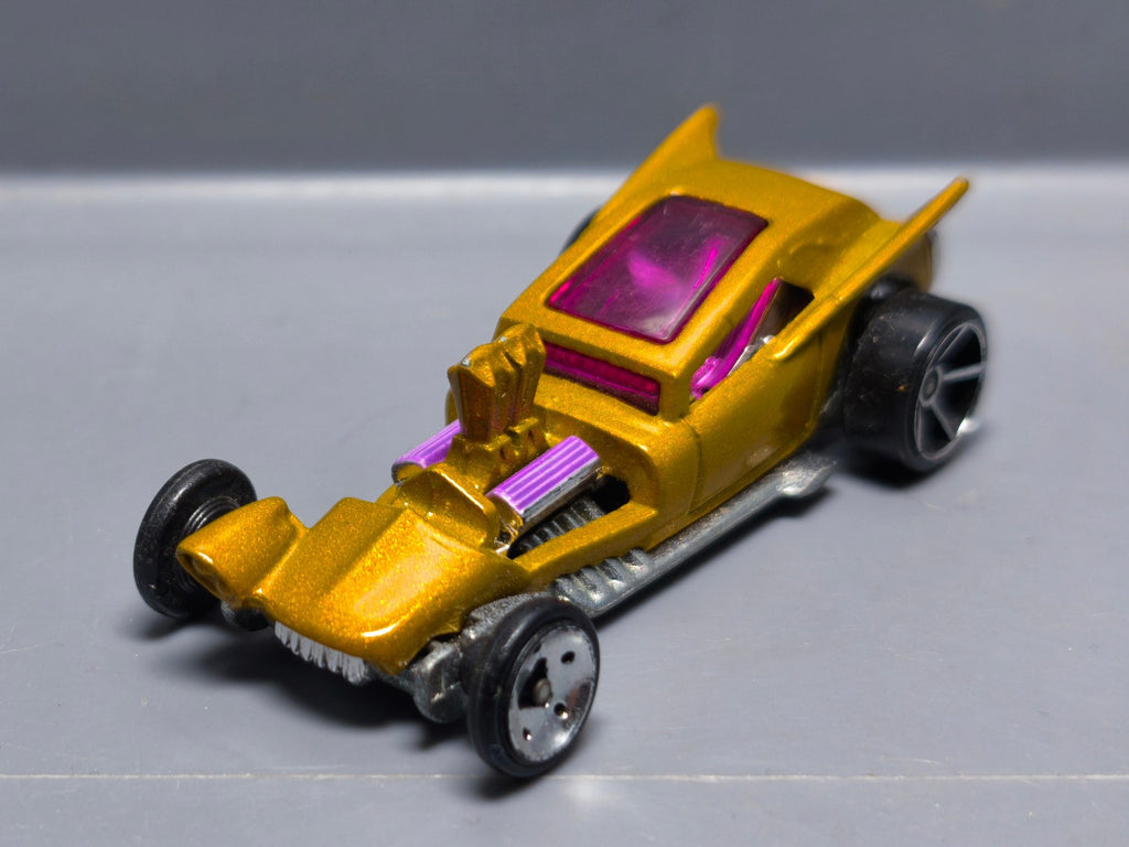 Hot Wheels Fangula 2010-008  (A10)