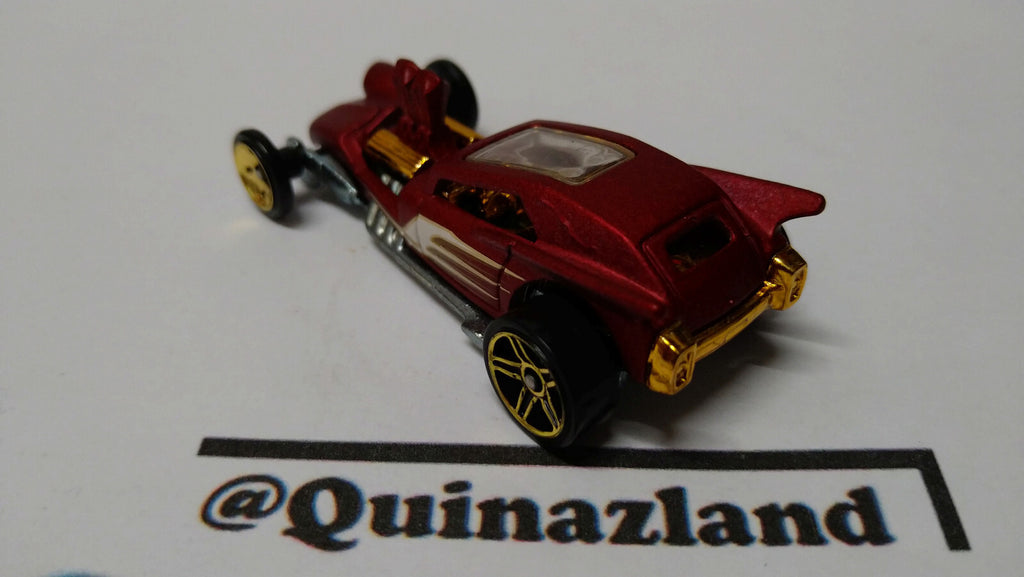 Hot Wheels Fangula 2013-186     (A11)