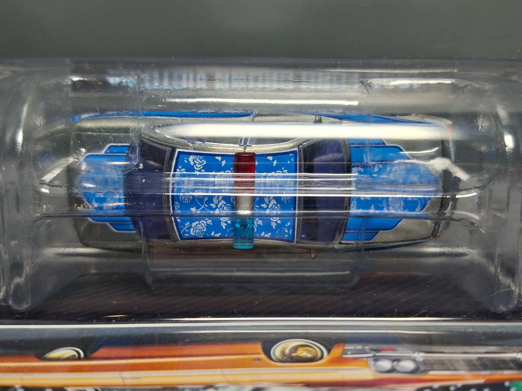 Greenlight Chase Rw 2025 California lowriders 1992 Ford crown victoria (NG83)