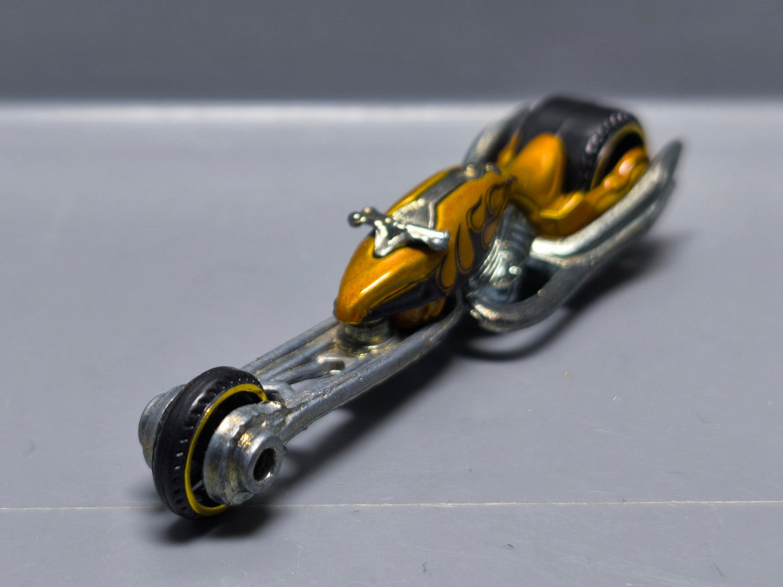 Hot Wheels Hammer Sled 2006-020 dorée (A04)