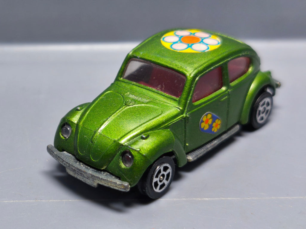 Corgi juniors Wizzwheels  Volkswagen 1300 version verte foncée   (A05)