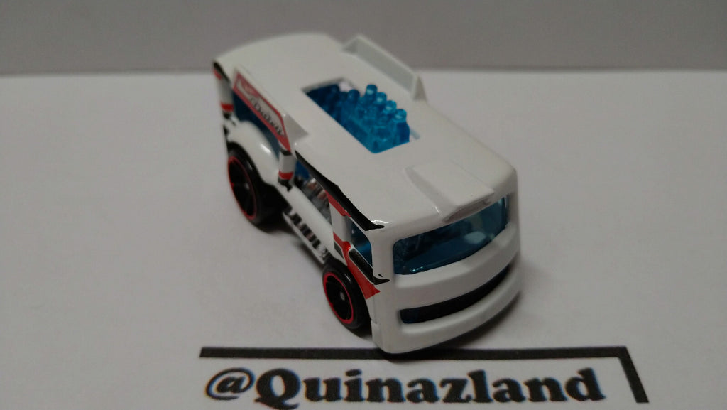 Hot Wheels Chill mill 2015-004 (A16)