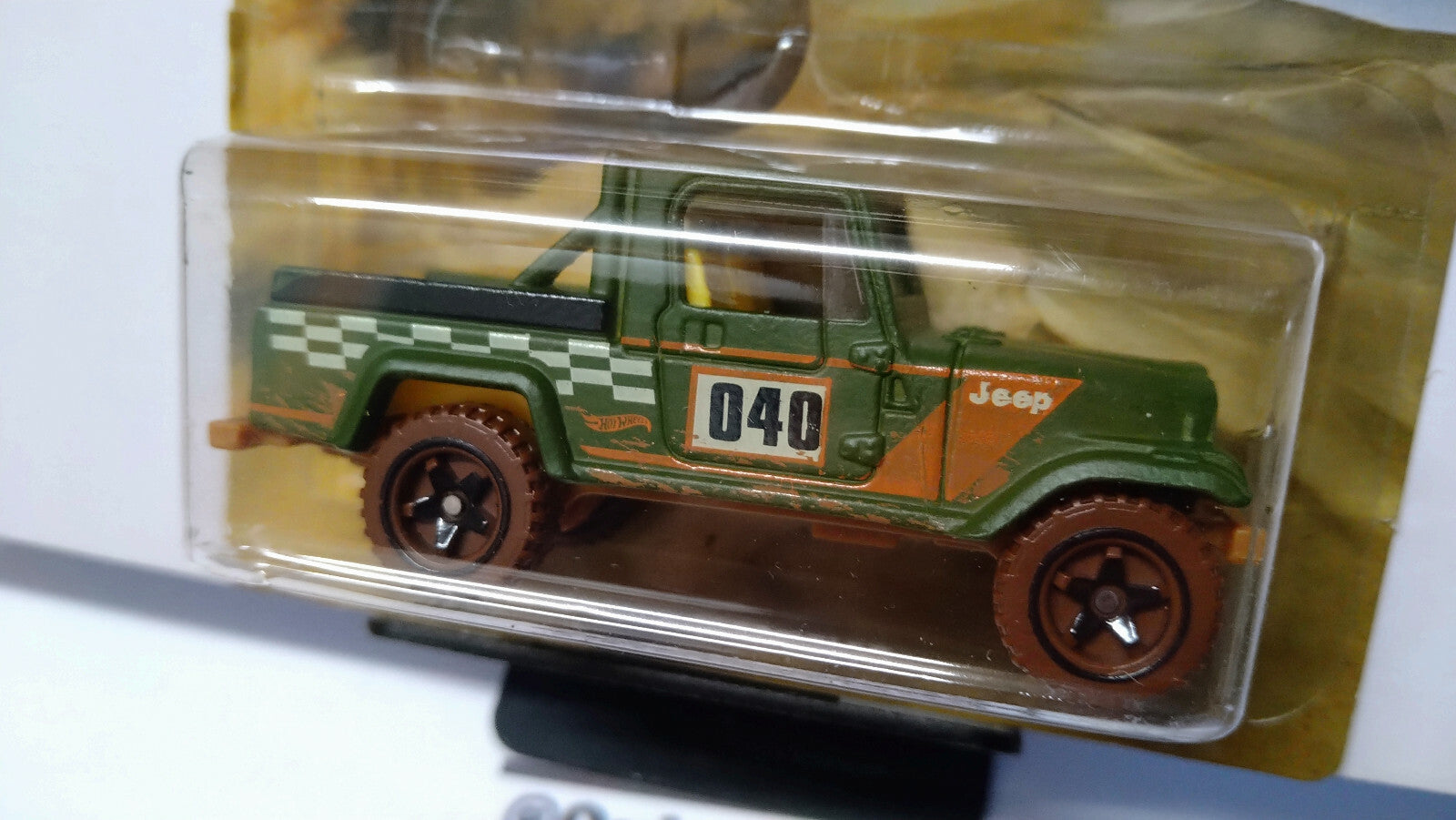 Hot Wheels Off Road Trucks Jeep Scrambler bulle blister fendue (NP05)