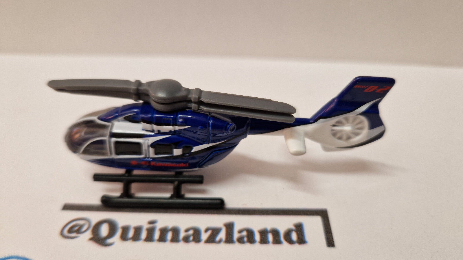 Tomica 2018 regular Kawasaki BK117 D-2 1/167 (CP08)