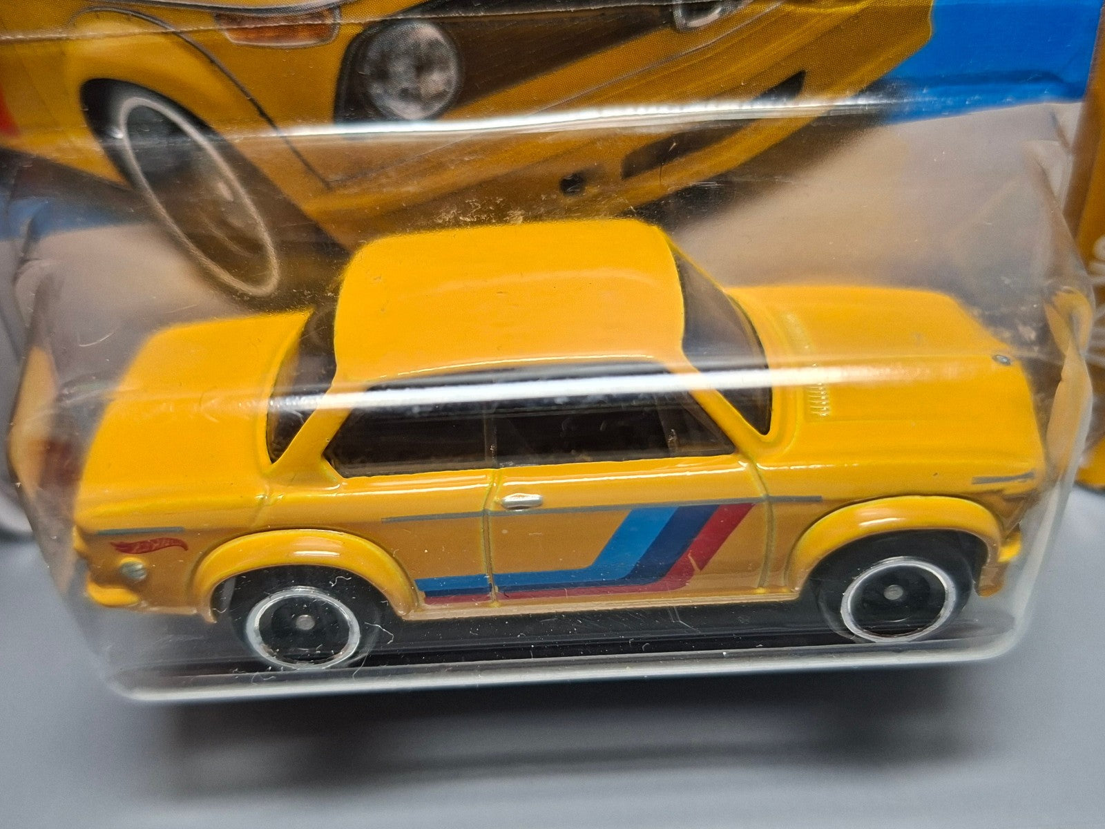 Hot Wheels BMW 2002  2025-077  (CP04)
