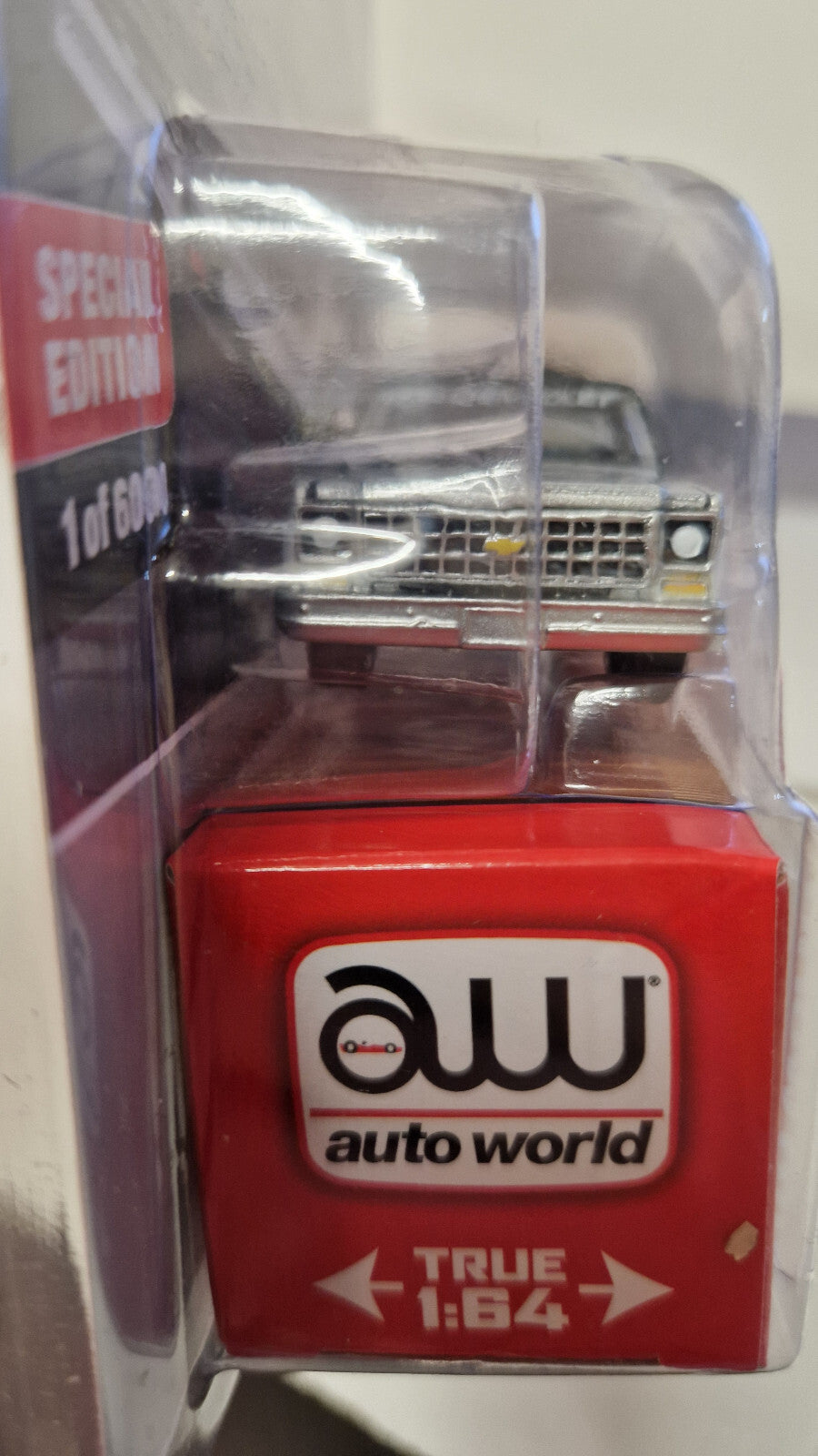 Auto World Exclusive Mijo 1980 Chevrolet Silverado silver white (NG15)