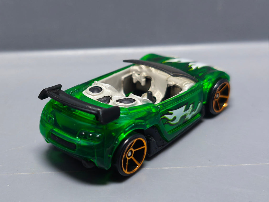 Hot Wheels Trak-tune 2006-143 (A17)