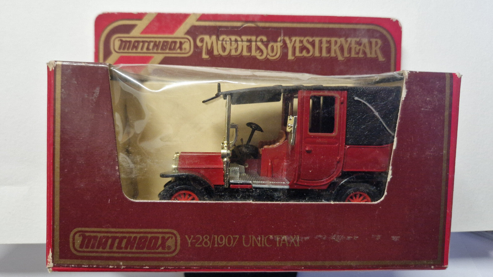 Matchbox Models of yesteryear 1907 Unic Taxi   (NP24)