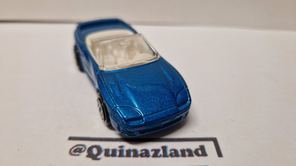 Matchbox 1995 mainline  Mitsubishi spyder version intérieur blanc    (A31)