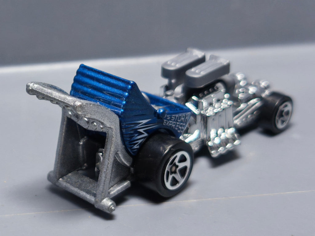 Hot Wheels Baby Boomer 2002-218 bleu base silver (A20)